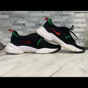 Nike V2 size 10 shoes